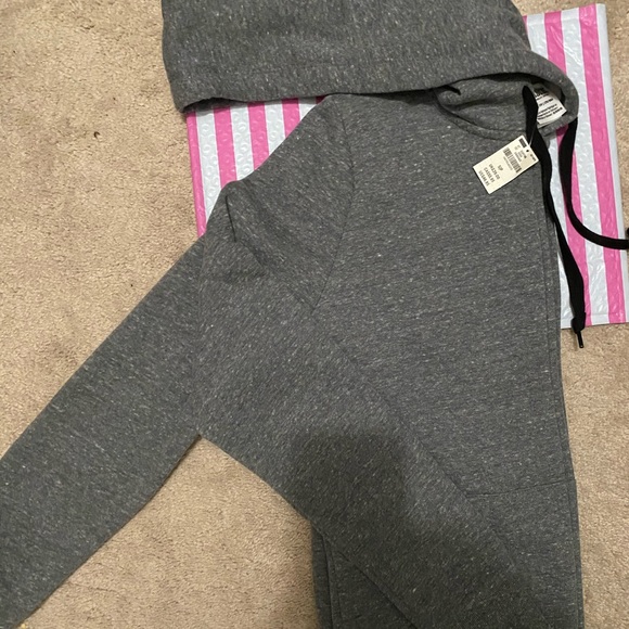 Hooded PINK jacket - Picture 3 of 3